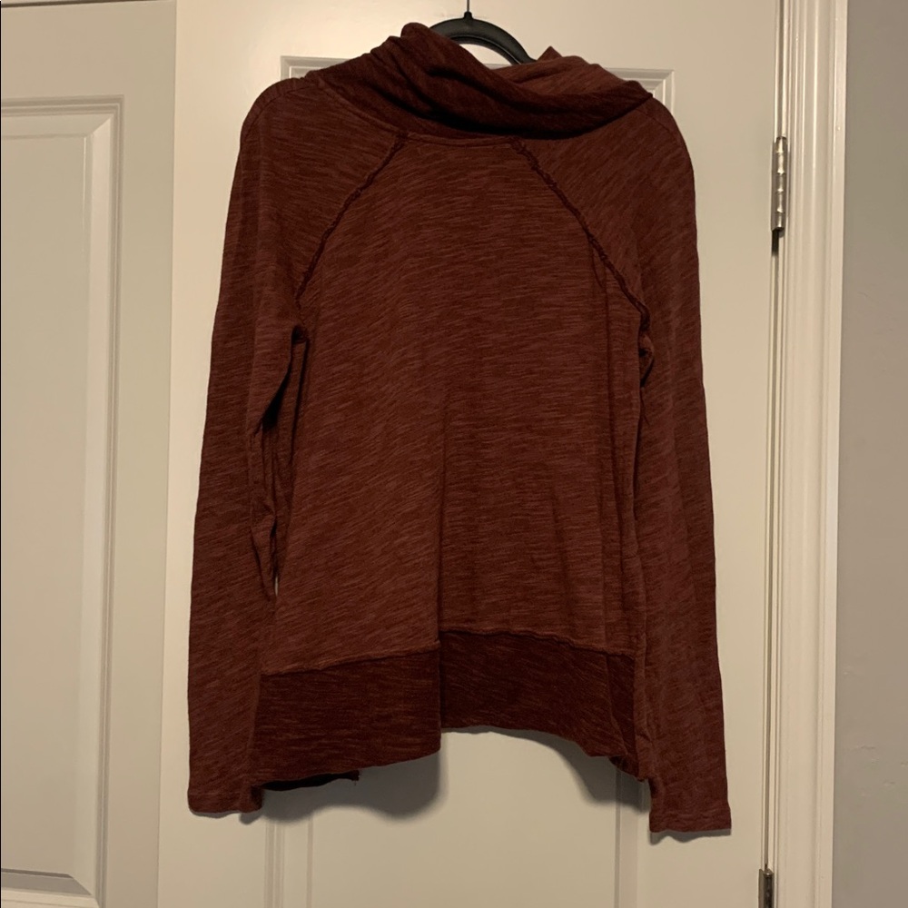 Free People Beach Cozy Cowl Neck Sweater, Size Medium, Good Condition - Picture 3 of 3